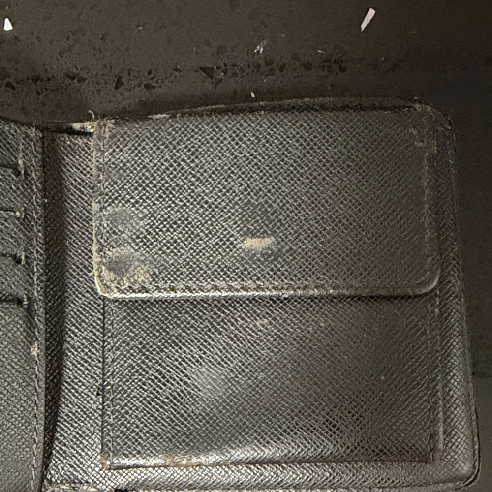 Louis Vuitton Men's Graphite Damier Black BiFold Wallet w Cert of Authenticity - Picture 8 of 10